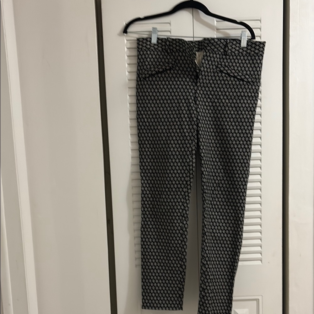 Stylish Black and White Patterned Women Jeans